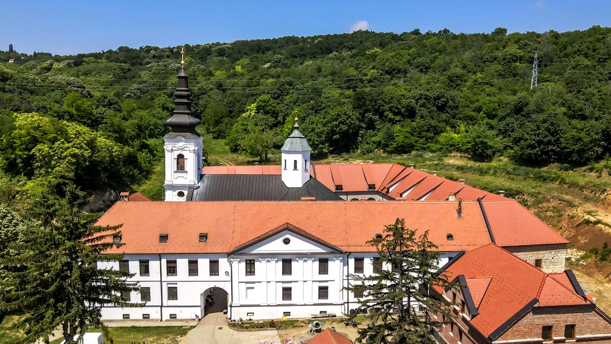 APARTMANI HARMONIJA :: MANASTIR Kuveždin